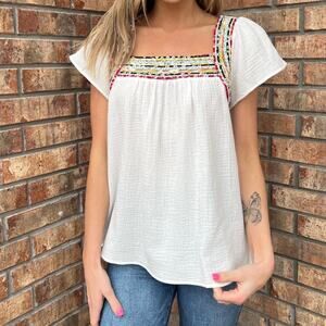 NWT See and Be Seen Women's Multicolor Floral Piping Boho Gauze Top Size M White